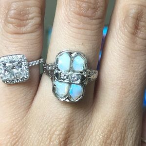 18k vintage gold ring with diamonds and opals